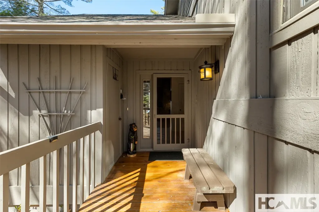 146 Racquet Club Villas Drive Sapphire NC 28774