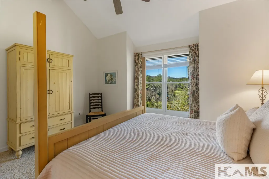 146 Racquet Club Villas Drive Sapphire NC 28774