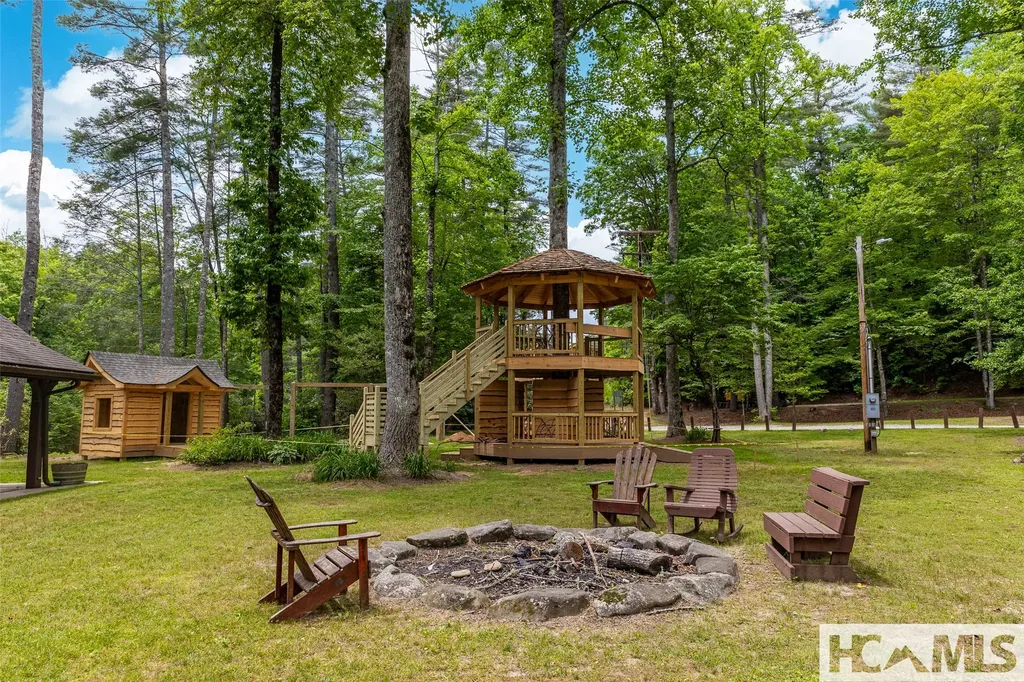 146 Racquet Club Villas Drive Sapphire NC 28774