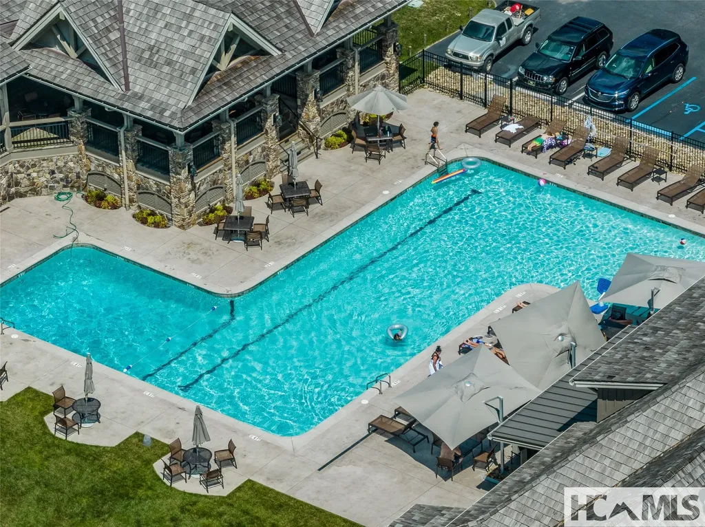 146 Racquet Club Villas Drive Sapphire NC 28774