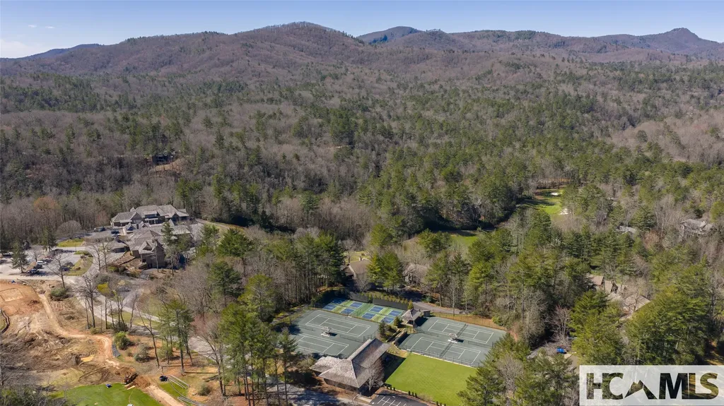 146 Racquet Club Villas Drive Sapphire NC 28774