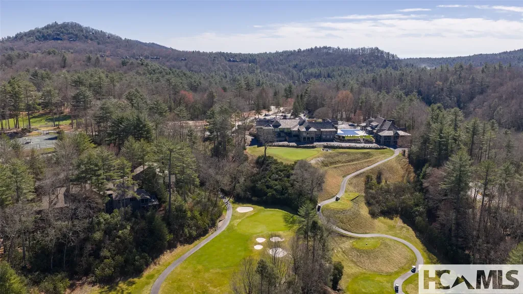146 Racquet Club Villas Drive Sapphire NC 28774