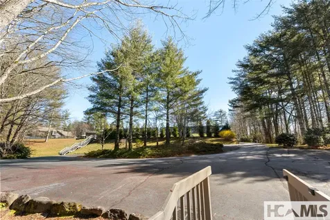 146 Racquet Club Villas Drive Sapphire NC 28774