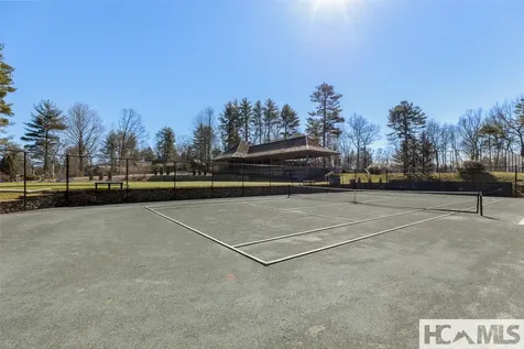 146 Racquet Club Villas Drive Sapphire NC 28774