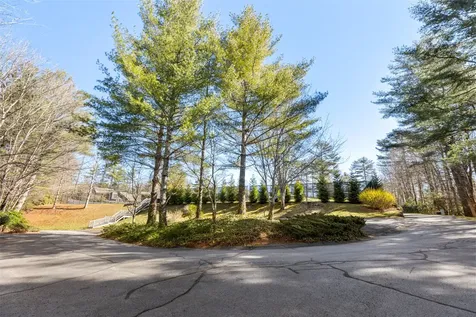 146 Racquet Club Villas Drive Sapphire NC 28774