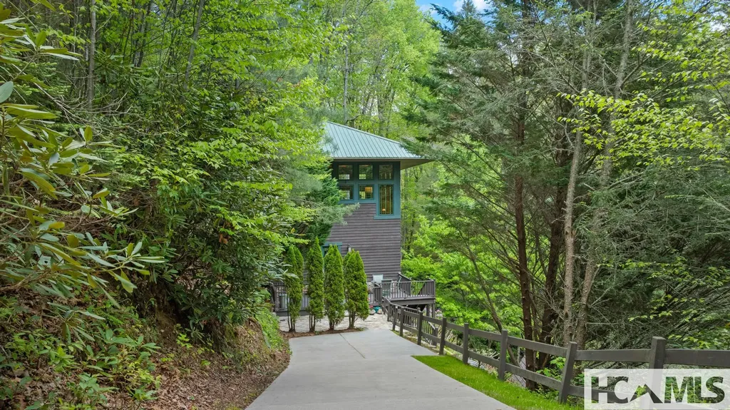 685 Gold Mine Road Highlands NC 28741