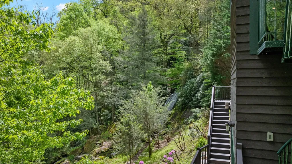 685 Gold Mine Road Highlands NC 28741