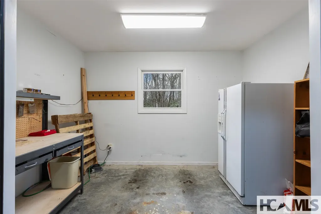 19-B Whiteside Mountain Road Highlands NC 28741