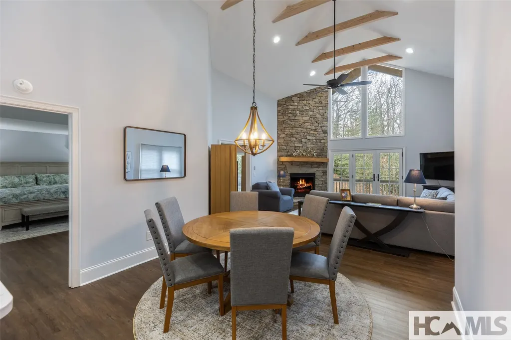 19-B Whiteside Mountain Road Highlands NC 28741