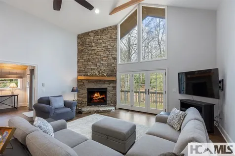 19-B Whiteside Mountain Road Highlands NC 28741