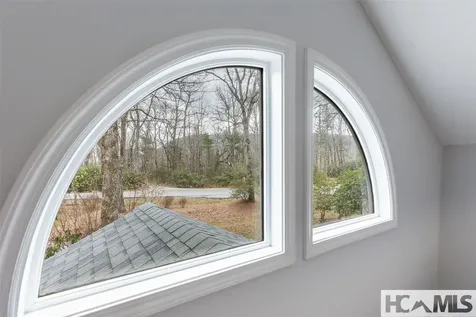 19-B Whiteside Mountain Road Highlands NC 28741