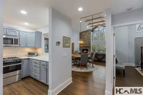 19-B Whiteside Mountain Road Highlands NC 28741