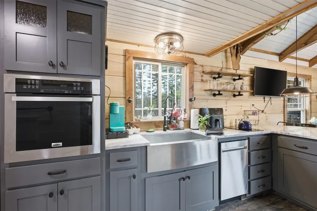 36 Mountain Breeze Ridge Scaly Mountain NC 28775