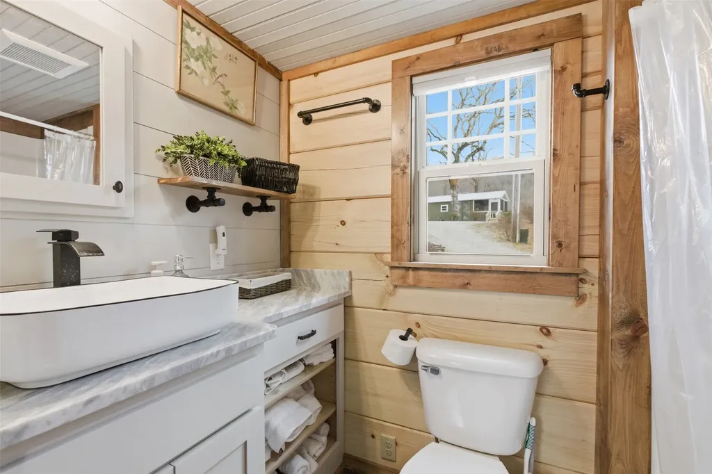36 Mountain Breeze Ridge Scaly Mountain NC 28775