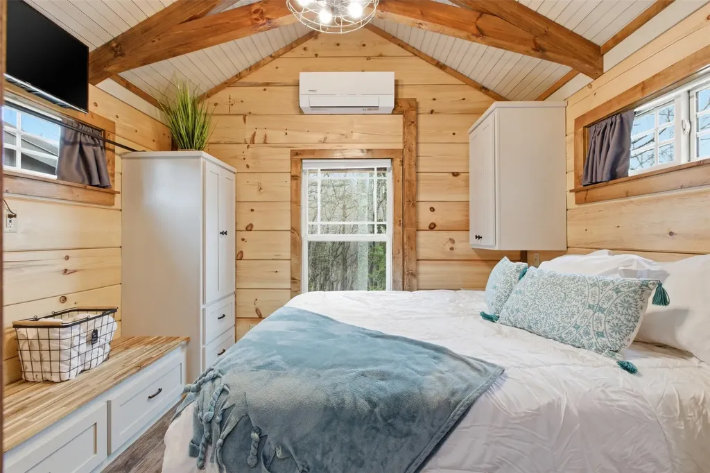 36 Mountain Breeze Ridge Scaly Mountain NC 28775
