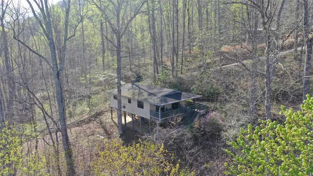 353 Vistawilla Drive Glenville NC 28736