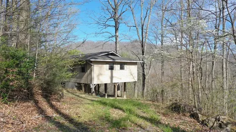 353 Vistawilla Drive Glenville NC 28736