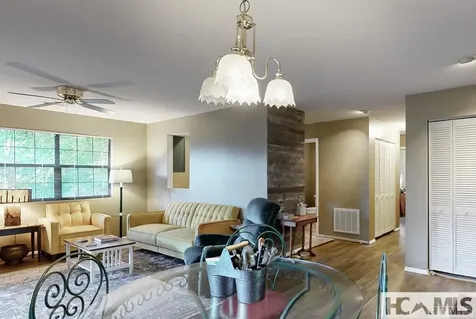 353 Vistawilla Drive Glenville NC 28736