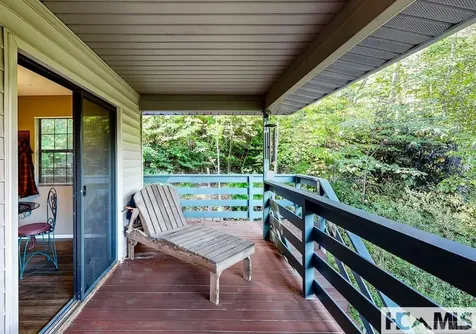 353 Vistawilla Drive Glenville NC 28736
