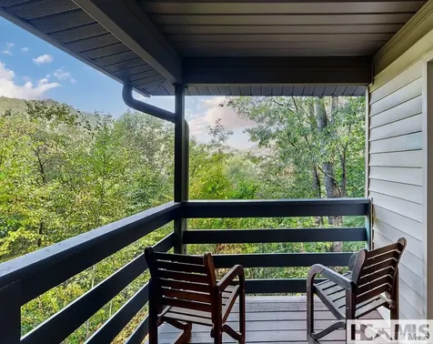 353 Vistawilla Drive Glenville NC 28736
