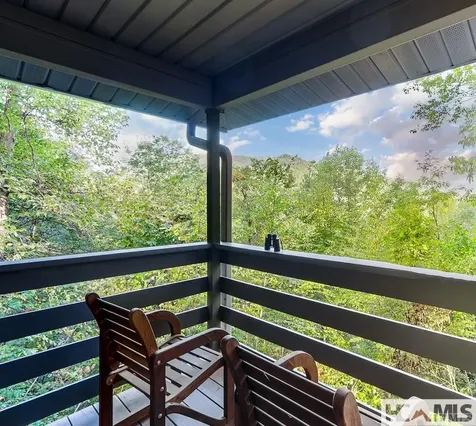 353 Vistawilla Drive Glenville NC 28736