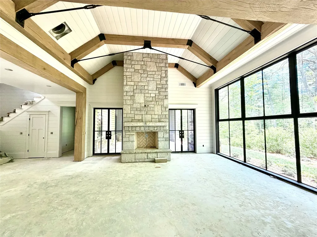 86 High Gate Drive Highlands NC 28741