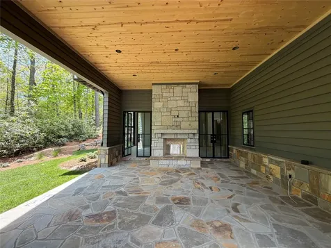 86 High Gate Drive Highlands NC 28741