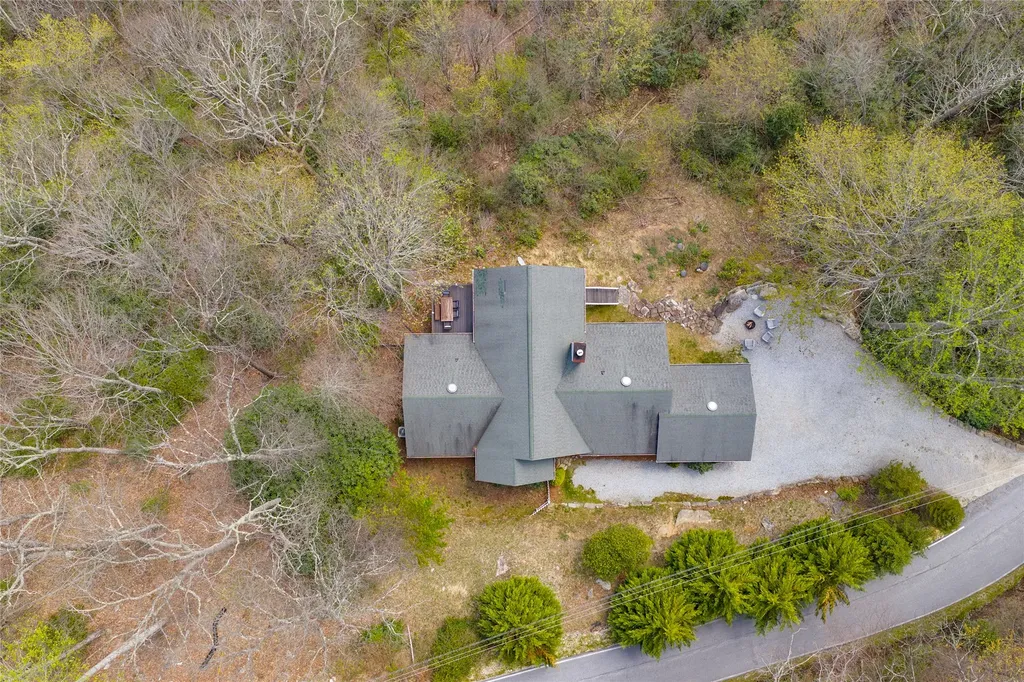 1506 Tower Road Sapphire NC 28774