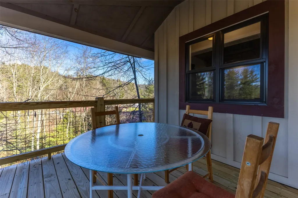 67 Chipmunk Trail Glenville NC 28736