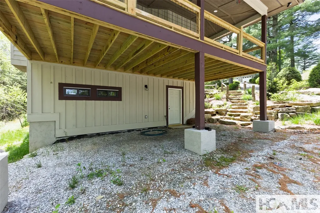67 Chipmunk Trail Glenville NC 28736