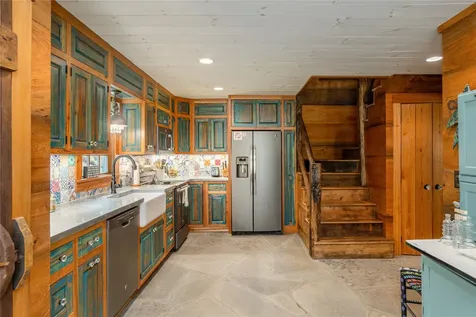 147 Hammond Road Highlands NC 28741
