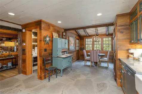 147 Hammond Road Highlands NC 28741