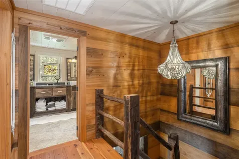 147 Hammond Road Highlands NC 28741