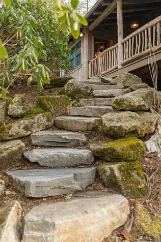147 Hammond Road Highlands NC 28741