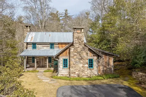 147 Hammond Road Highlands NC 28741