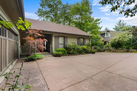 151 Birdnest Sapphire NC 28774