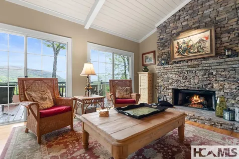 151 Birdnest Sapphire NC 28774