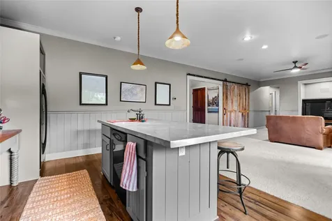 151 Birdnest Sapphire NC 28774