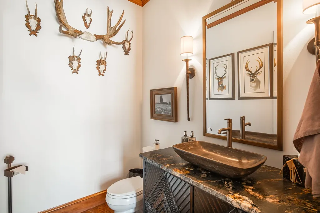 951 Whitewater Ridge Road Sapphire NC 28774