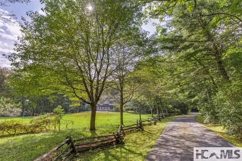 439 By Way Highlands NC 28741