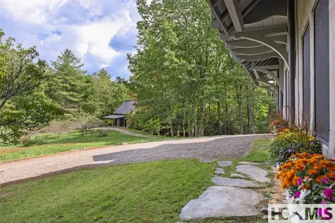 439 By Way Highlands NC 28741