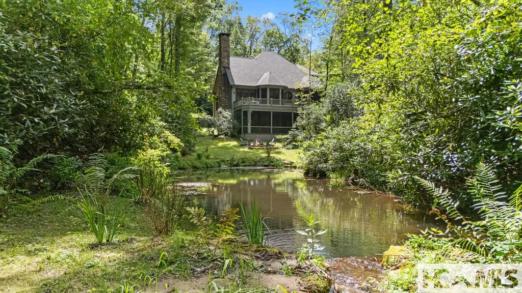332 Streamside Drive Cashiers NC 28717
