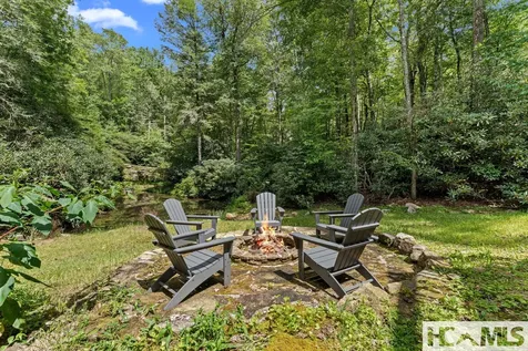 332 Streamside Drive Cashiers NC 28717