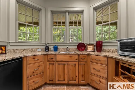 332 Streamside Drive Cashiers NC 28717
