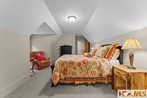 332 Streamside Drive Cashiers NC 28717