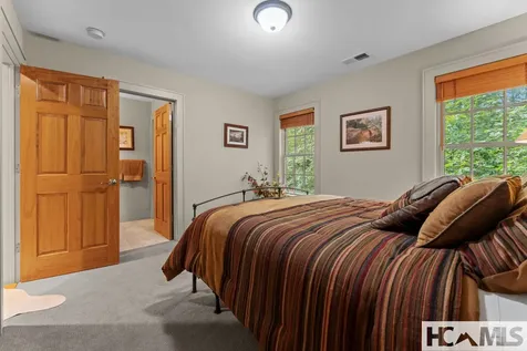 332 Streamside Drive Cashiers NC 28717