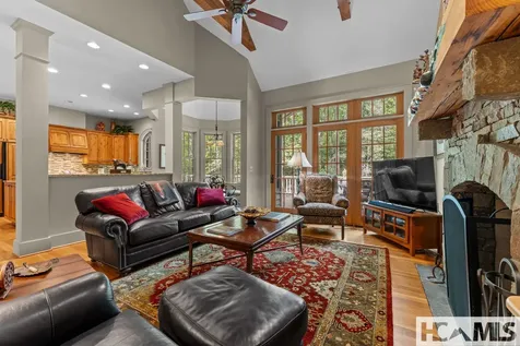 332 Streamside Drive Cashiers NC 28717