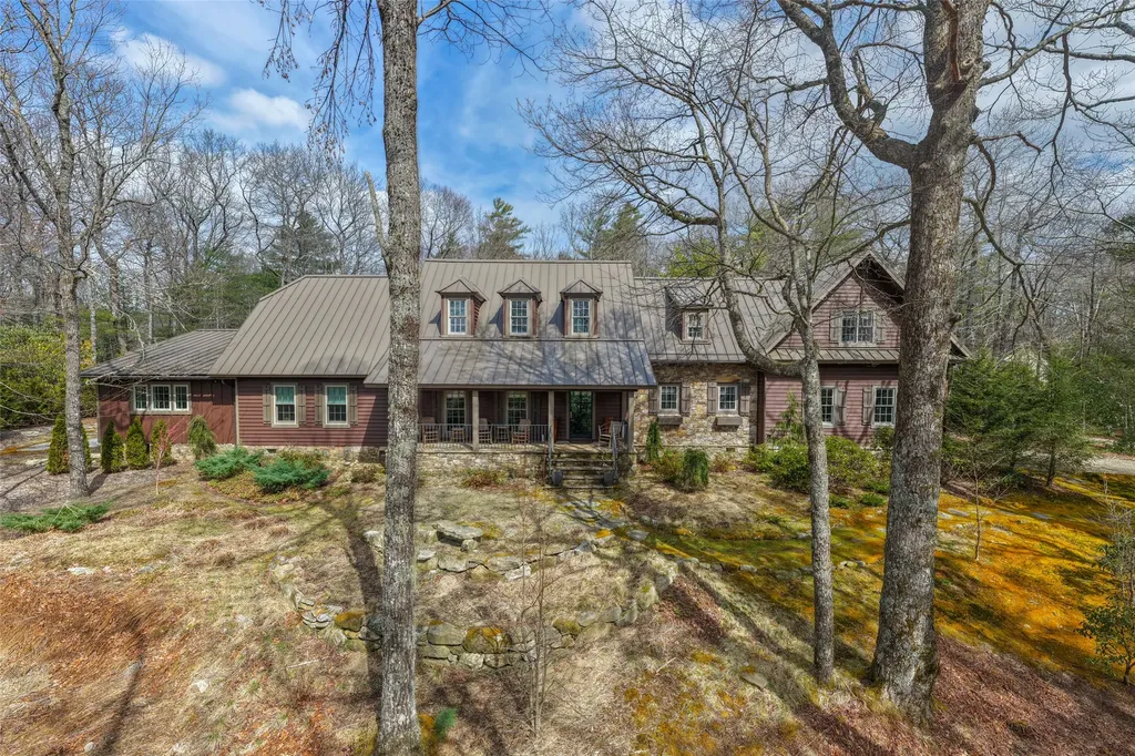 120 Split Rail Row Highlands NC 28741