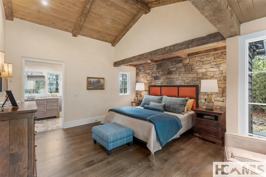 120 Split Rail Row Highlands NC 28741