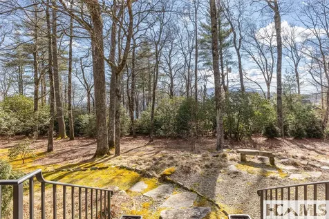 120 Split Rail Row Highlands NC 28741